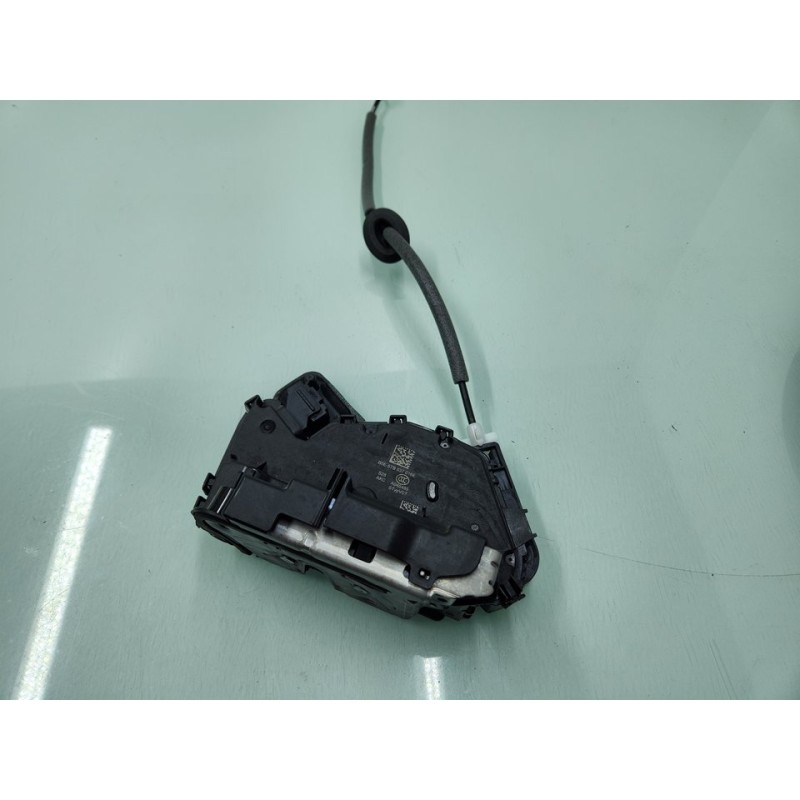 CERRADURA PUERTA DELANTERA DERECHA 5TB837016E 