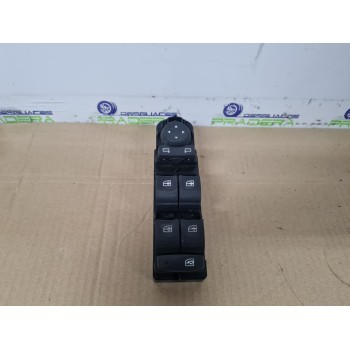 MANDO ELEVALUNAS DELANTERO IZQUIERDO 809610016R 