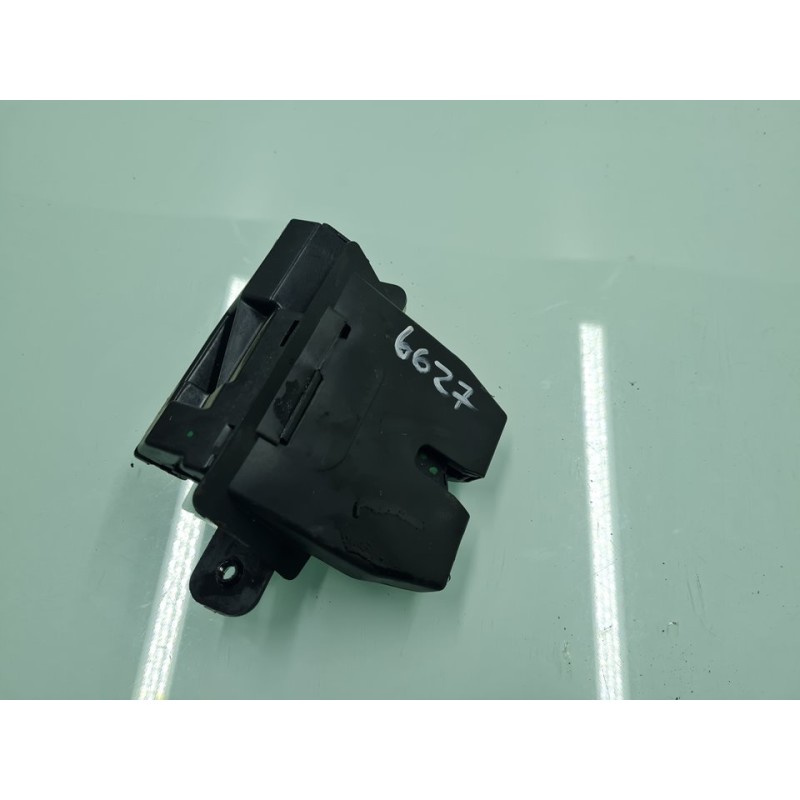 CERRADURA MALETERO / PORTON 