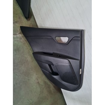 GUARNECIDO PUERTA TRASERA IZQUIERDA 83310H80100WK 