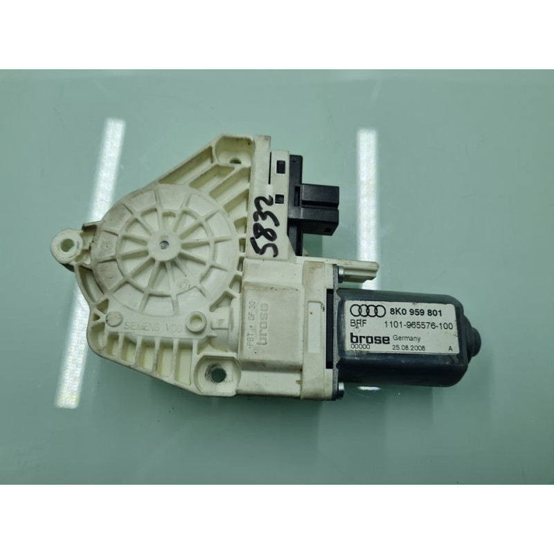 MOTOR ELEVALUNAS DELANTERO IZQUIERDO 8K0959801 