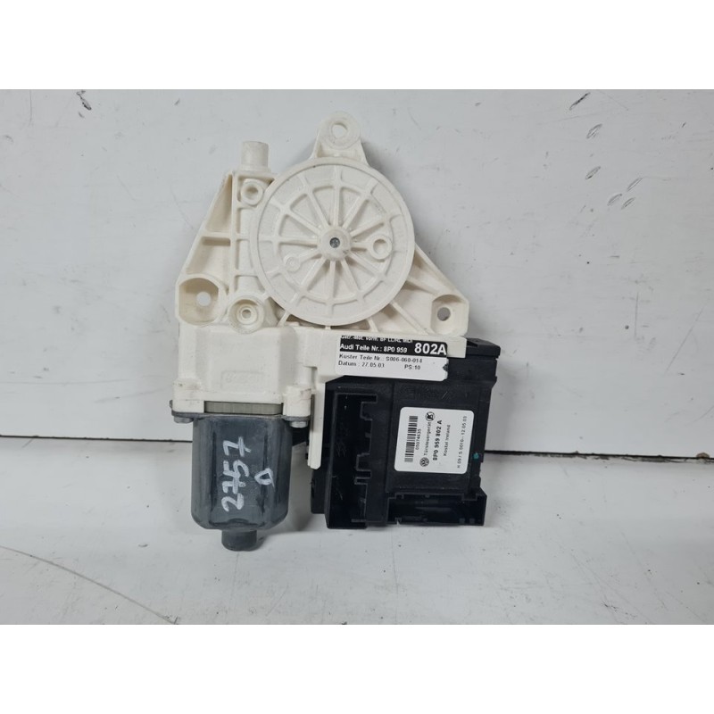 MOTOR ELEVALUNAS DELANTERO DERECHO 8P09598 