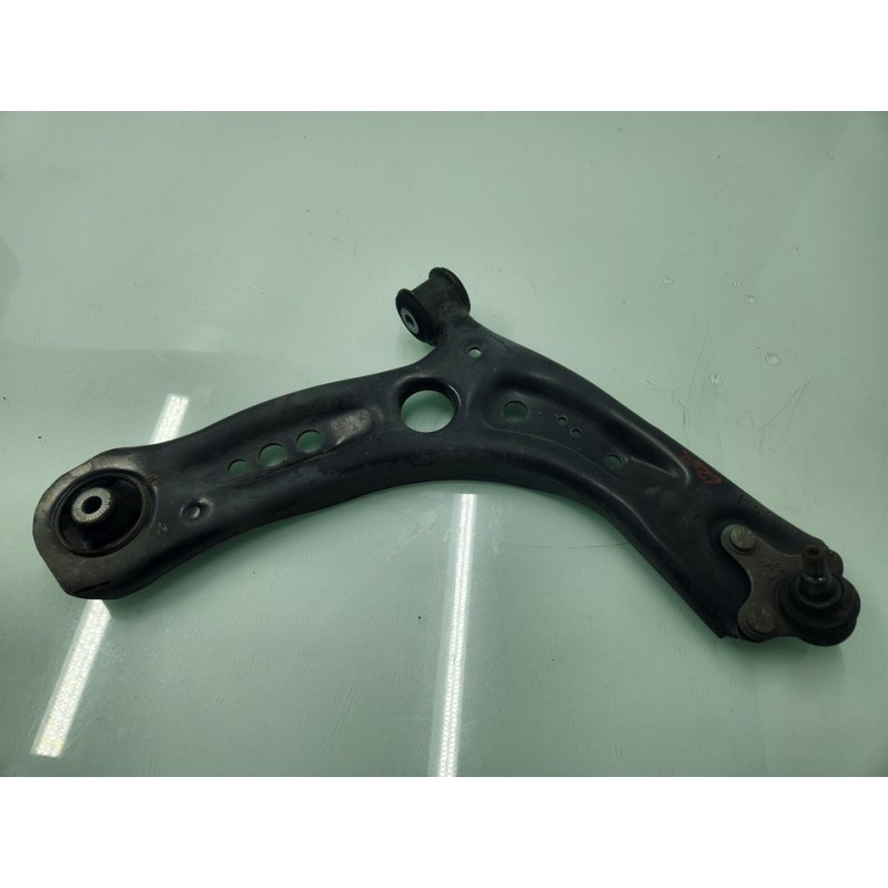 BRAZO SUSPENSION INFERIOR DELANTERO DERECHO 5Q0407152L 