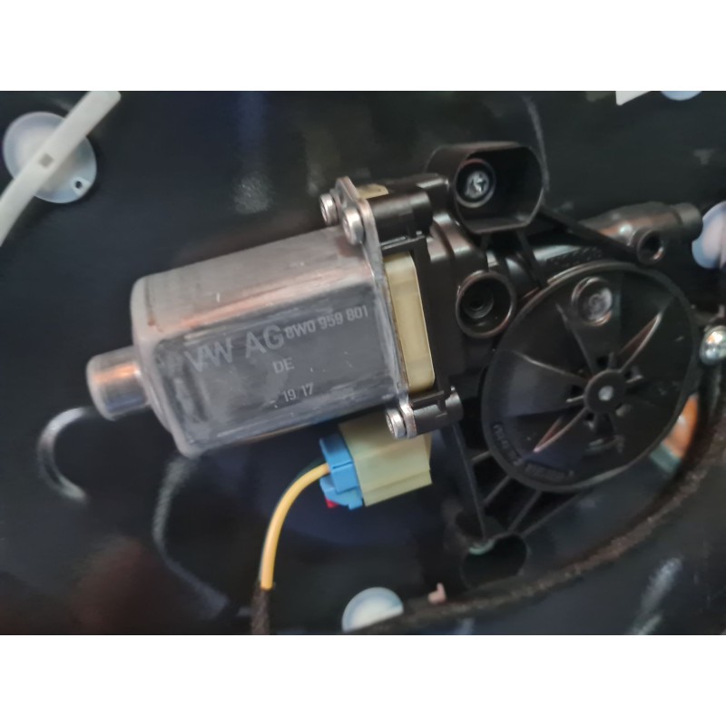 ELEVALUNAS DELANTERO IZQUIERDO 8W0837461 