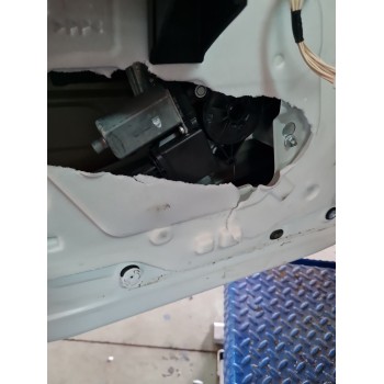 ELEVALUNAS DELANTERO IZQUIERDO 9840154380 