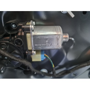 ELEVALUNAS DELANTERO DERECHO 8W0837462 