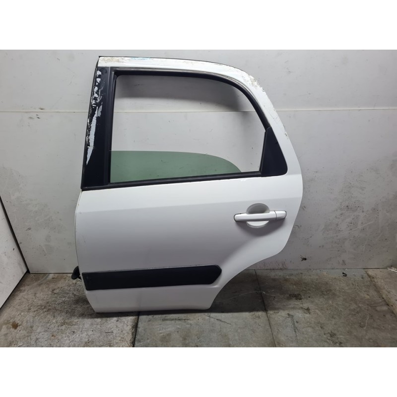 PUERTA TRASERA IZQUIERDA 