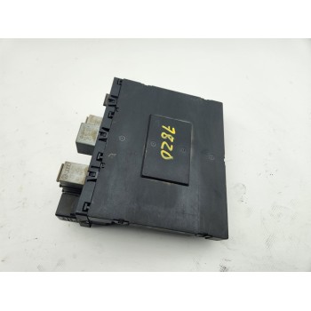 CAJA RELES / FUSIBLES 1K0937049K 
