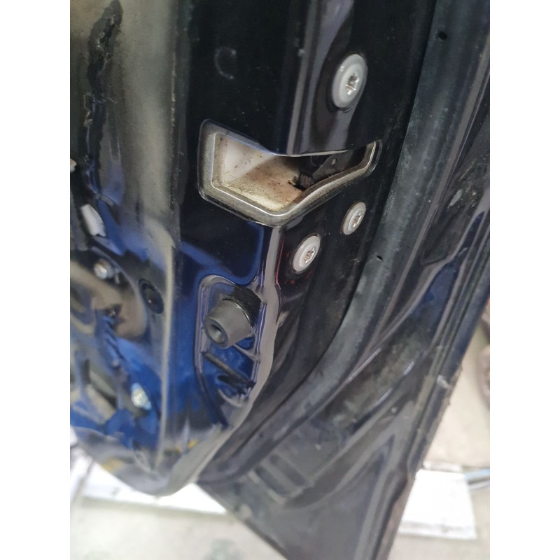 CERRADURA PUERTA DELANTERA DERECHA 8220179J42 
