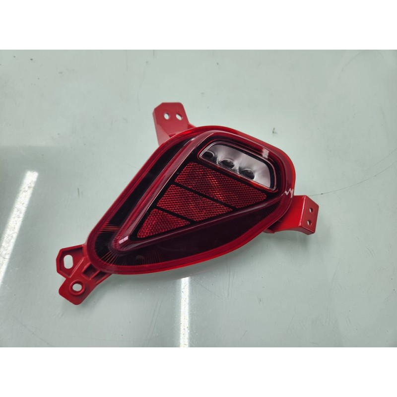 PILOTO TRASERO IZQUIERDO PARAGOLPES 92405J7300 