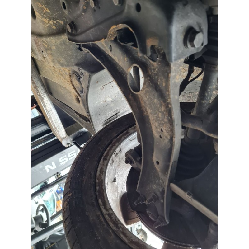BRAZO SUSPENSION INFERIOR DELANTERO IZQUIERDO 3Q0407151E 