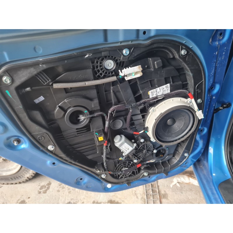 ELEVALUNAS TRASERO IZQUIERDO 83470G4020 