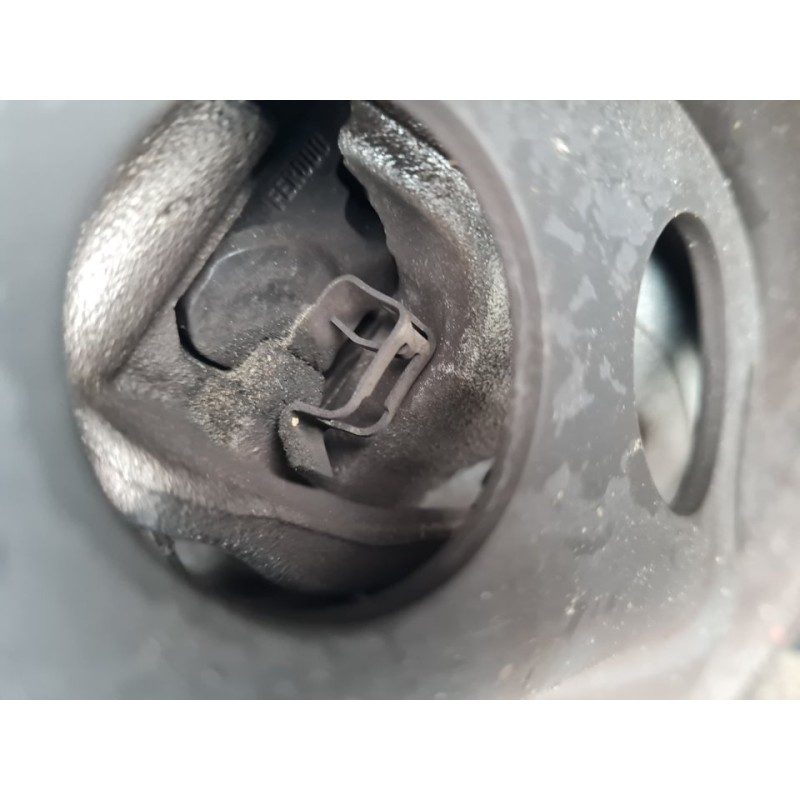 PINZA DE FRENO DELANTERA DERECHA 