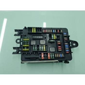 CAJA RELES / FUSIBLES 9316569 