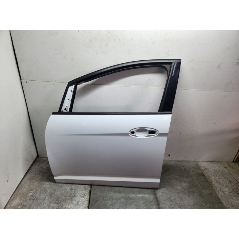 PUERTA DELANTERA IZQUIERDA 