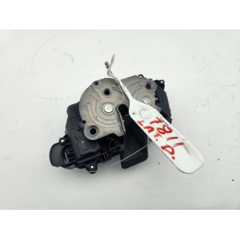 CERRADURA PUERTA LATERAL DERECHA 7LA843604T 
