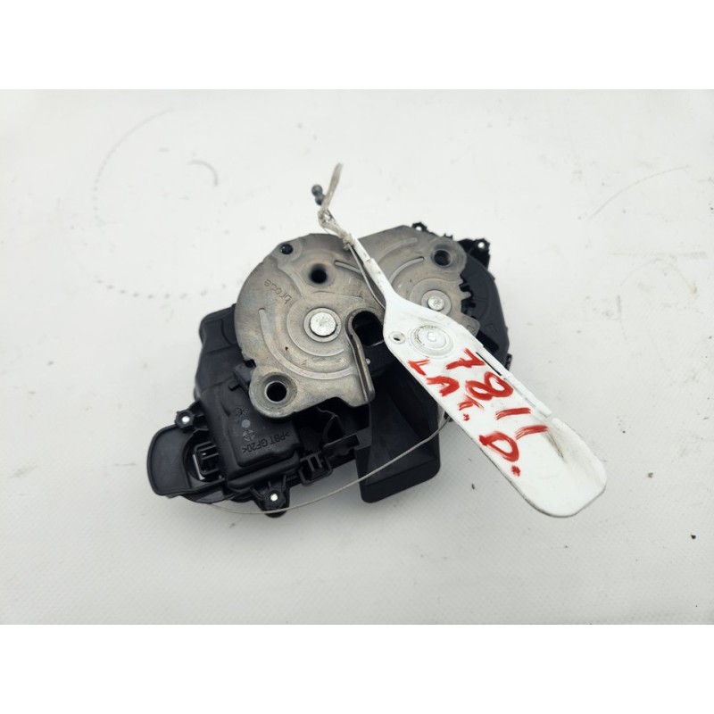 CERRADURA PUERTA LATERAL DERECHA 7LA843604T 
