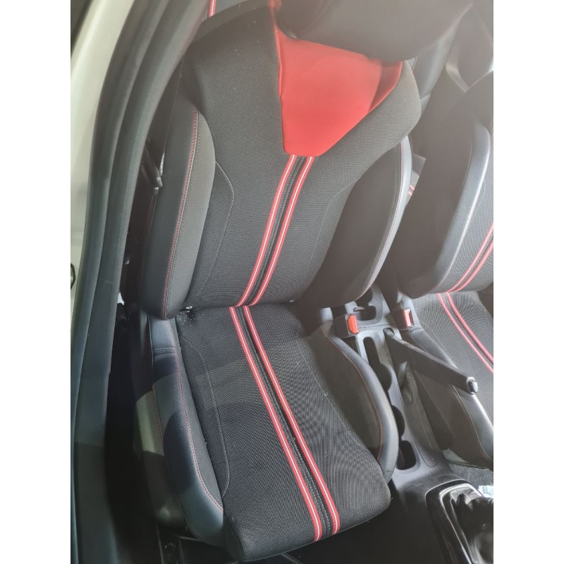 ASIENTO DELANTERO DERECHO 