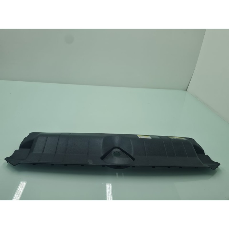 MOLDURA 8W6807081 