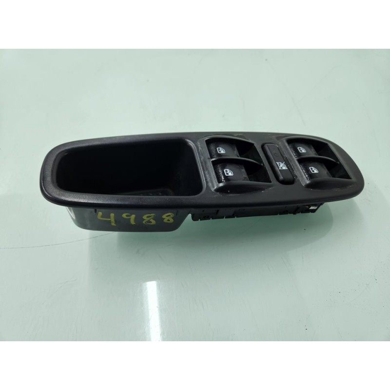 MANDO ELEVALUNAS DELANTERO IZQUIERDO 7355897350X 