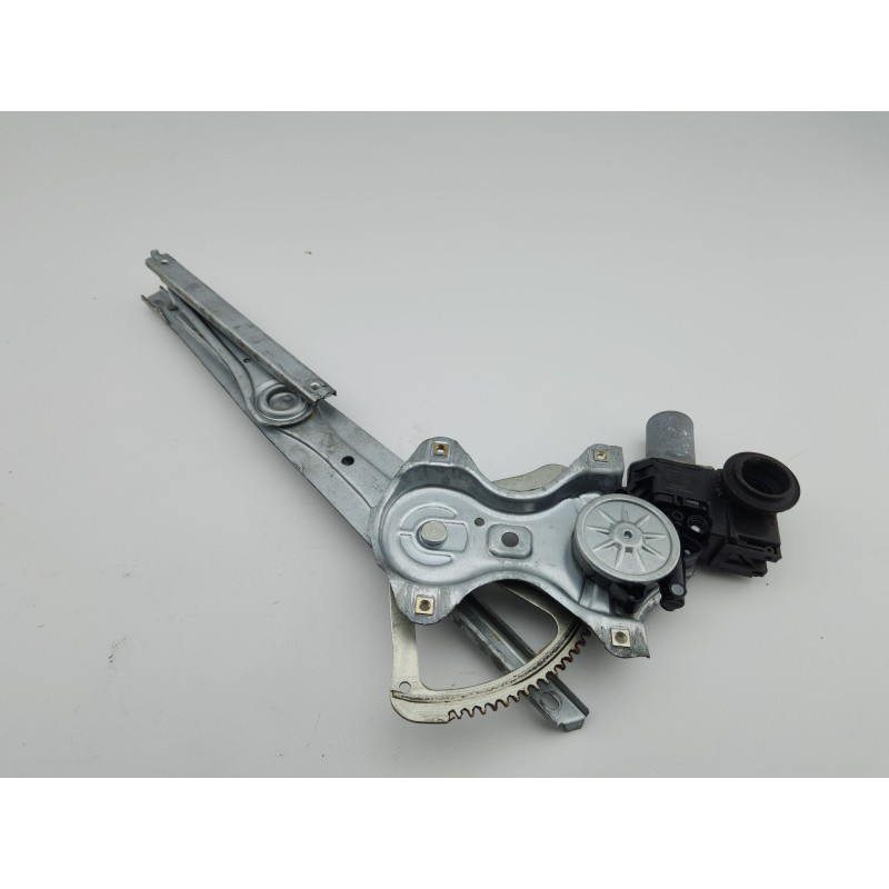 ELEVALUNAS DELANTERO IZQUIERDO 85720F4010 