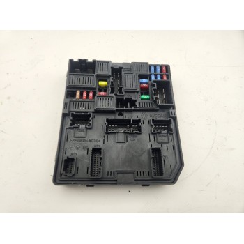 CAJA RELES / FUSIBLES 284B74BA0A 