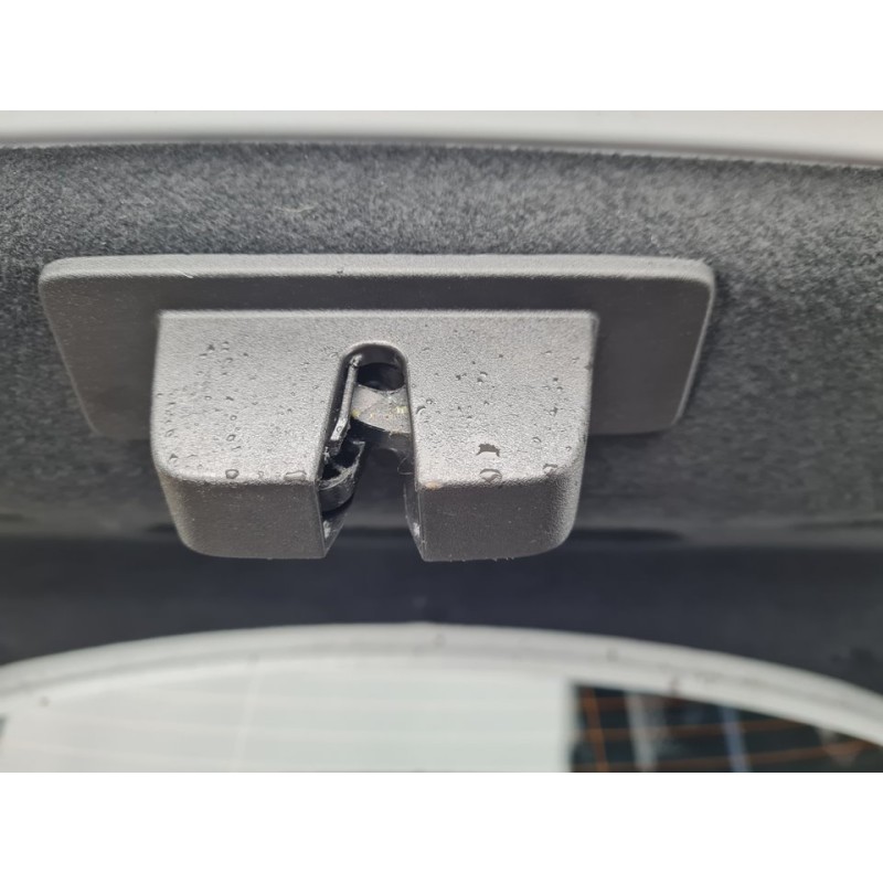 CERRADURA MALETERO / PORTON 