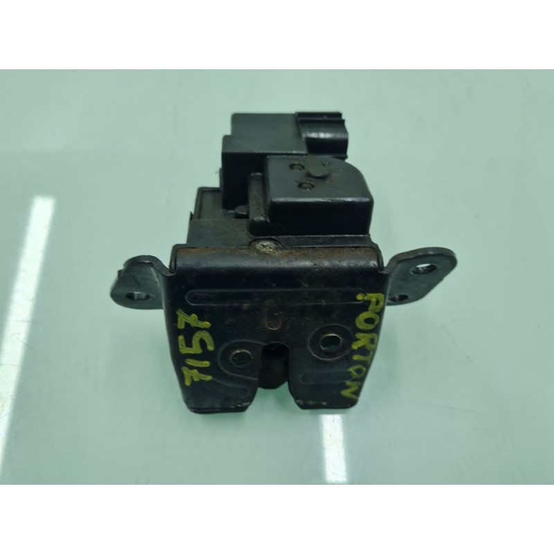 CERRADURA MALETERO / PORTON 812301H000 
