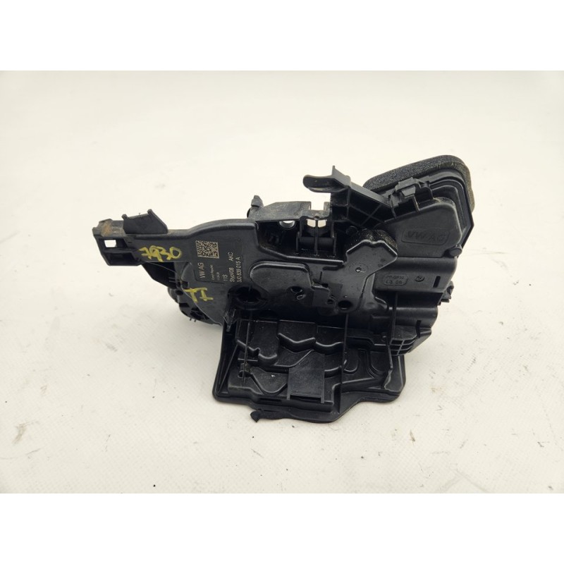 CERRADURA PUERTA TRASERA IZQUIERDA 3J0839015A 