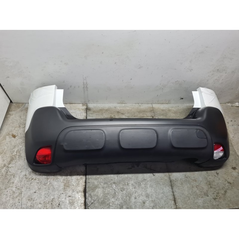 PARAGOLPES TRASERO 
