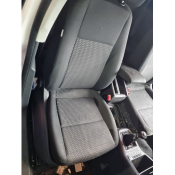 ASIENTO DELANTERO DERECHO 