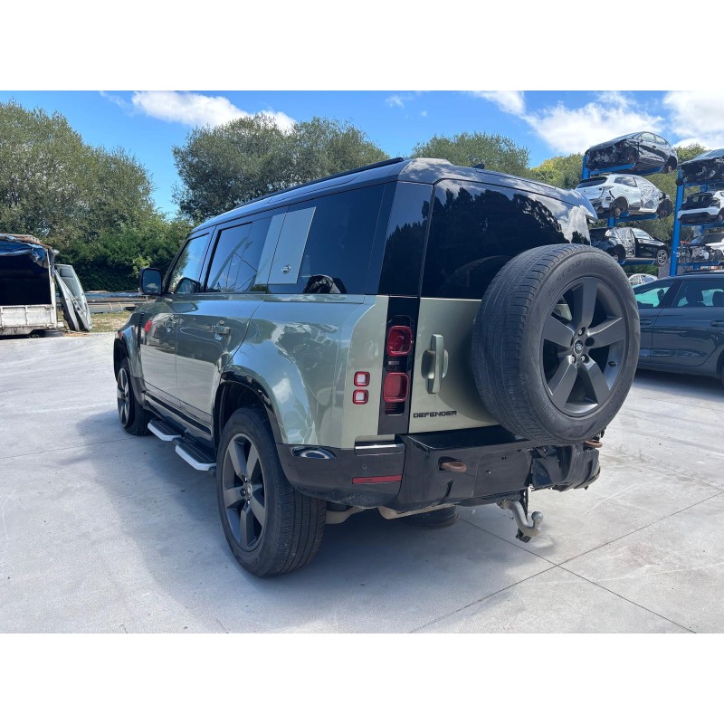 land rover defender station wagon (l663) del año 2022