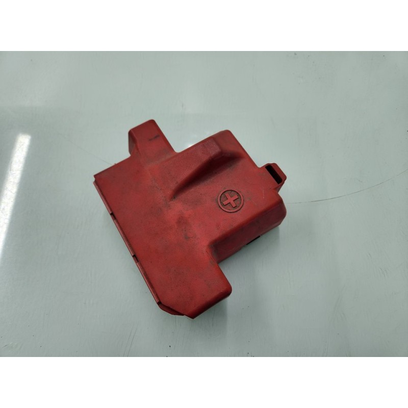CAJA RELES / FUSIBLES GB3T14A094AA 