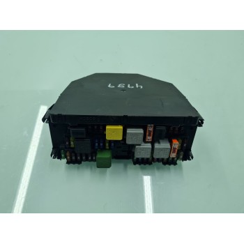 CAJA RELES / FUSIBLES A2129005812 