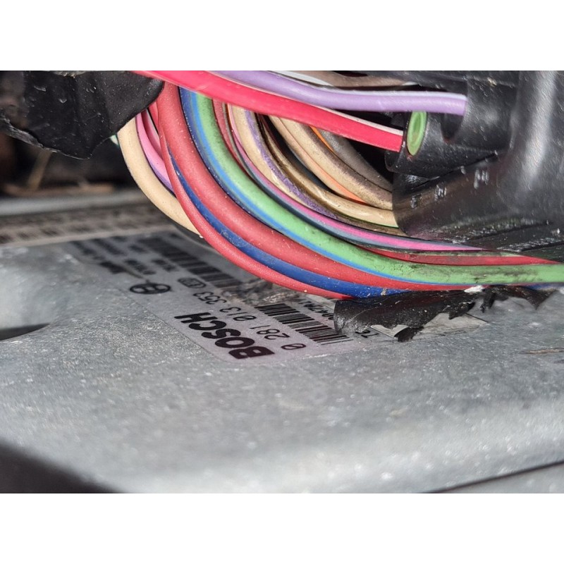 CENTRALITA MOTOR UCE 0281013353 