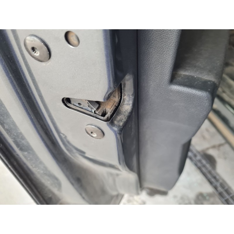 CERRADURA PUERTA DELANTERA IZQUIERDA 5TB837015C 