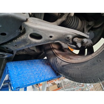 BRAZO SUSPENSION INFERIOR DELANTERO IZQUIERDO 545002Y002 