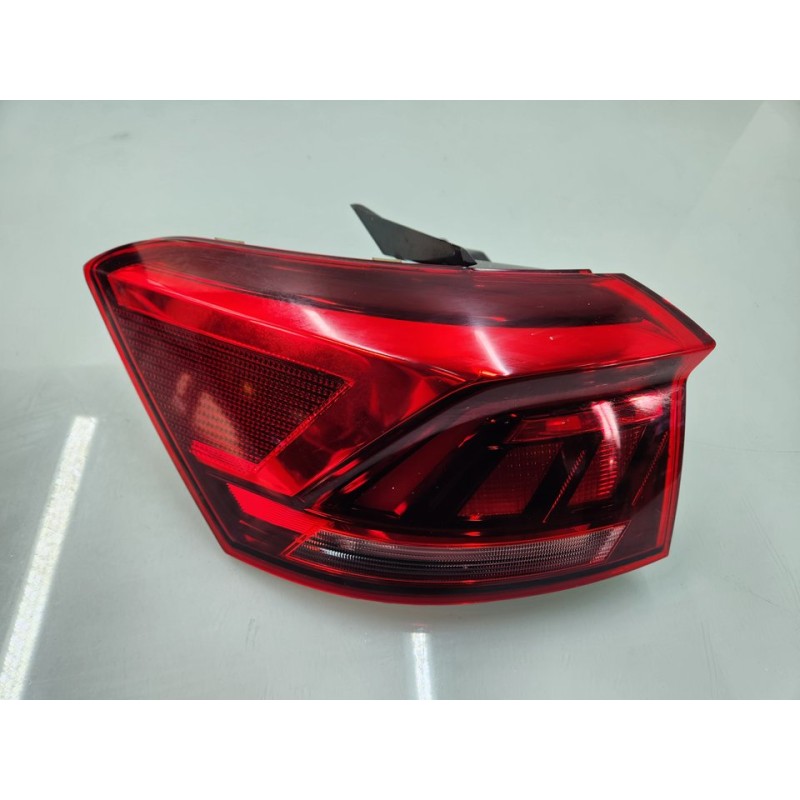 PILOTO TRASERO IZQUIERDO 2GA945095D 