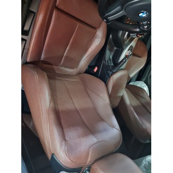 ASIENTO DELANTERO IZQUIERDO 