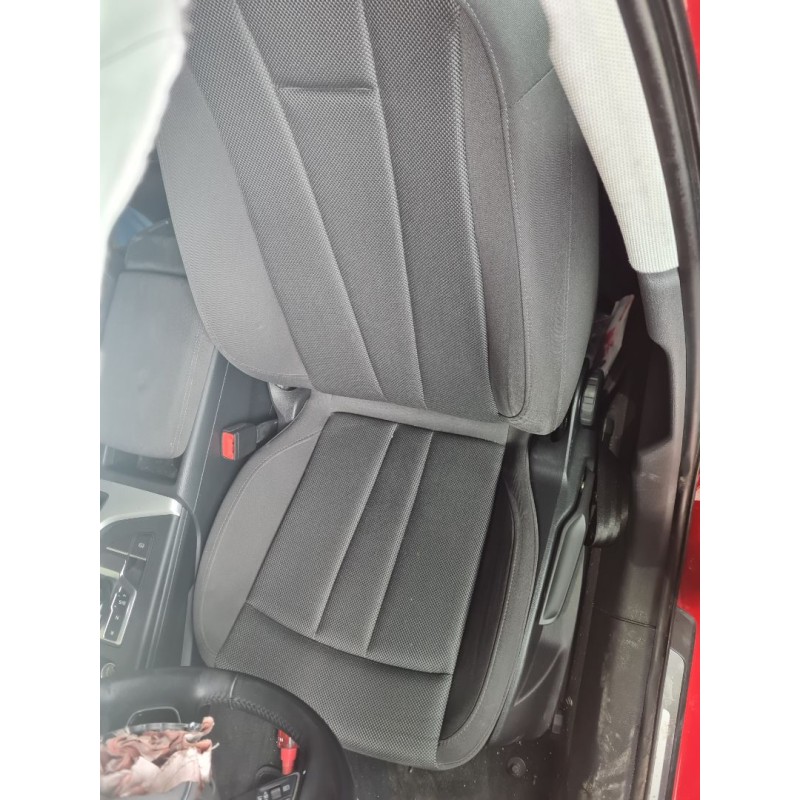 ASIENTO DELANTERO IZQUIERDO 