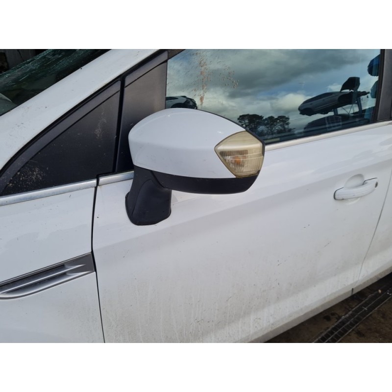 RETROVISOR IZQUIERDO 