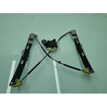 MOTOR ELEVALUNAS DELANTERO DERECHO 5Q0959802 
