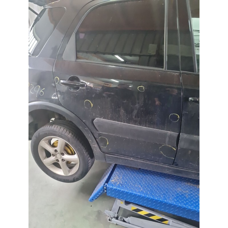 PUERTA TRASERA DERECHA 6800379J00 