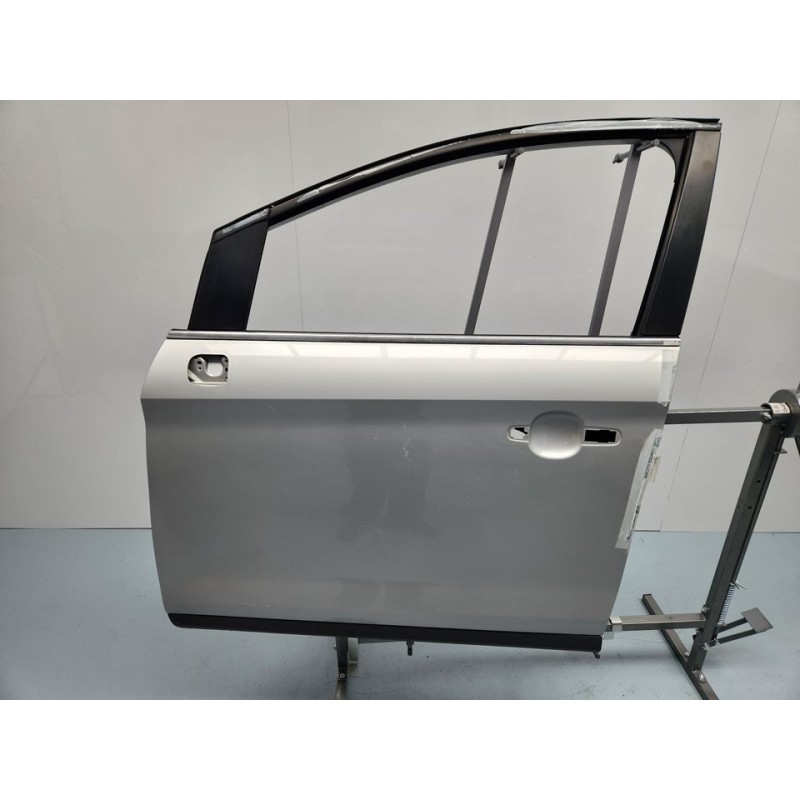 PUERTA DELANTERA IZQUIERDA 8V41S20205AB 