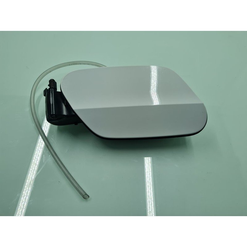 TAPA EXTERIOR COMBUSTIBLE 5H0809857 
