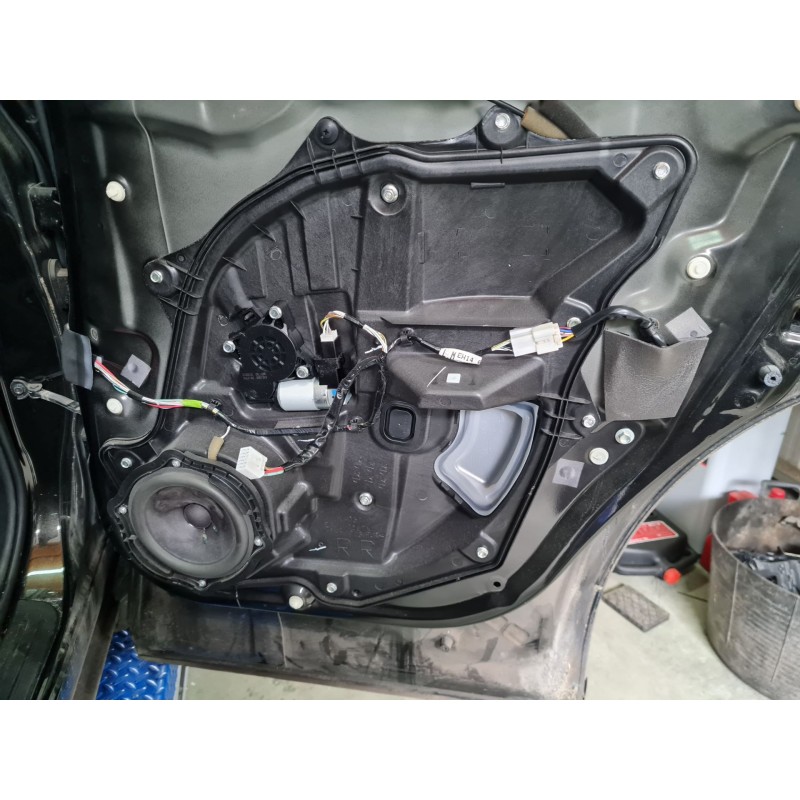 ELEVALUNAS TRASERO DERECHO EG217297X 