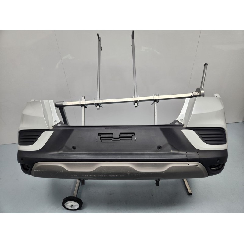 PARAGOLPES TRASERO 