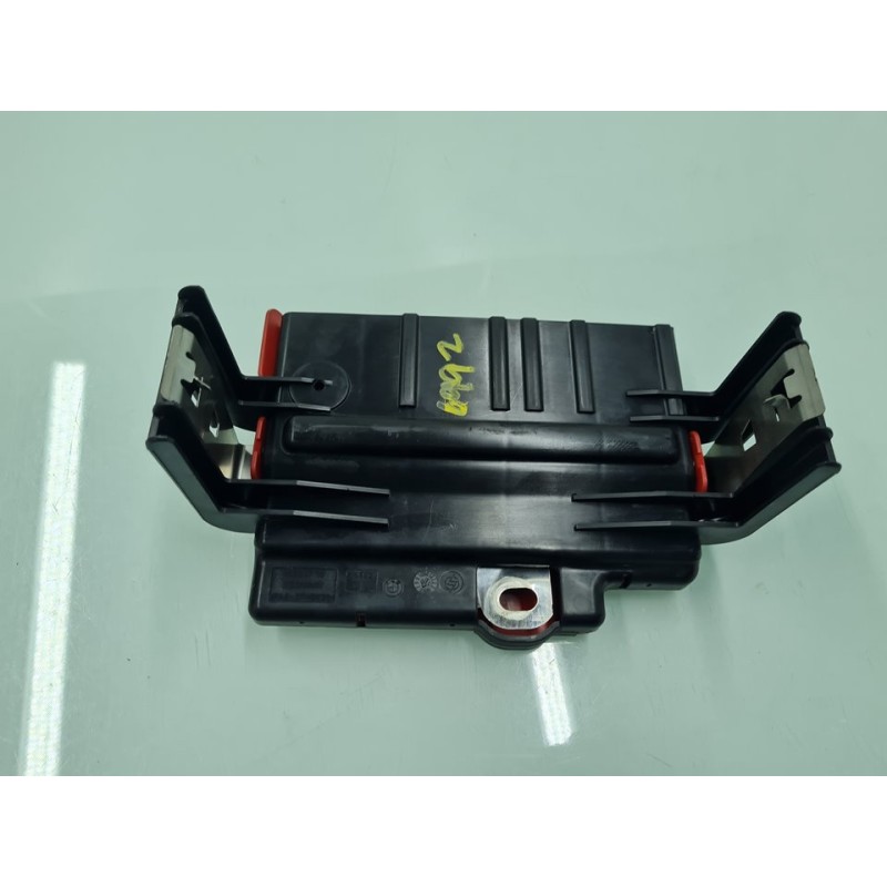 CAJA RELES / FUSIBLES 9178959 