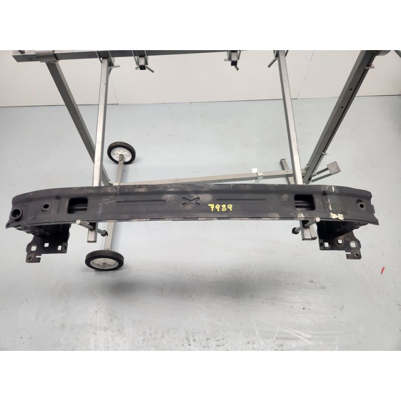 REFUERZO PARAGOLPES DELANTERO 82A807111 