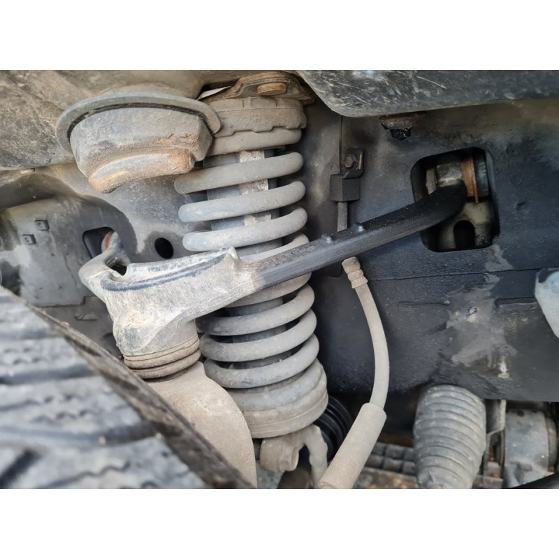 BRAZO SUSPENSION SUPERIOR DELANTERO DERECHO 